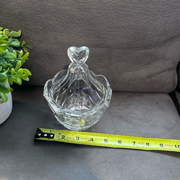 5th Avenue Crystal Hearts Candy Dish with Lid, 6.5” Tall GL001 - Picture 5 of 5